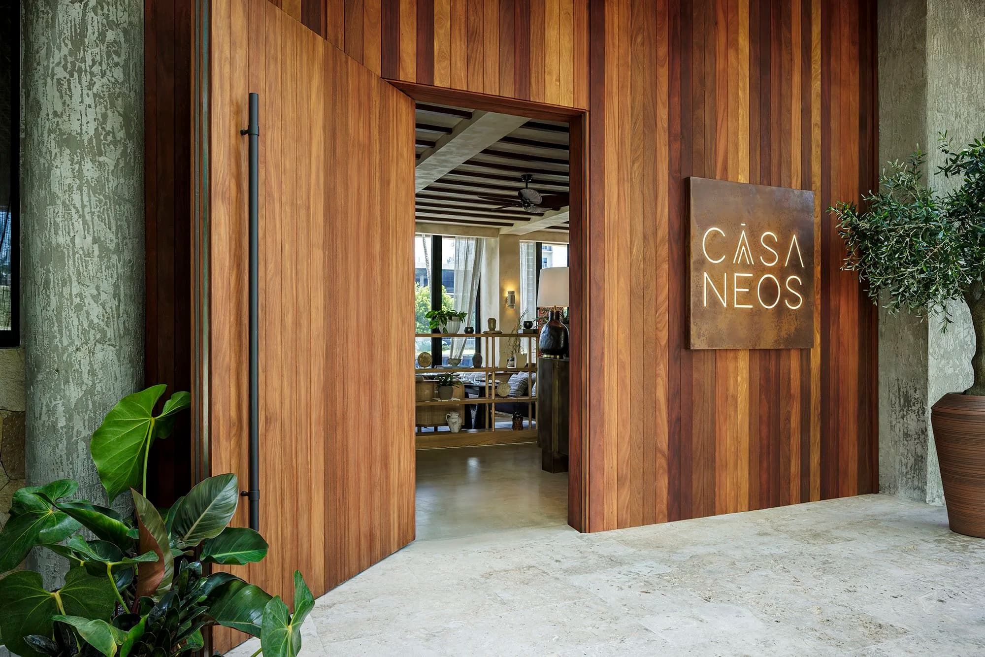 Casa Neos Miami